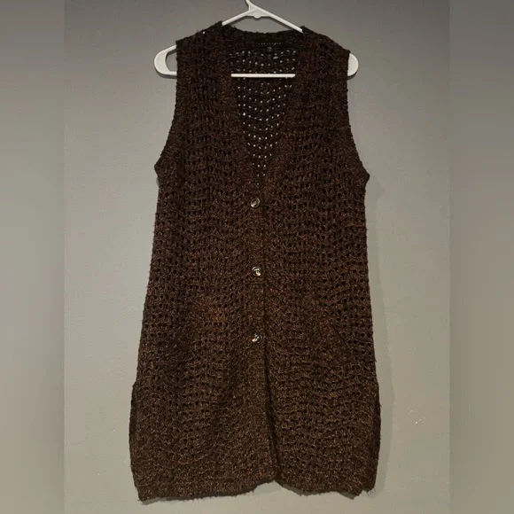 Chunky Brown Knit Vest with Textured Pattern - Picture 3 of 7